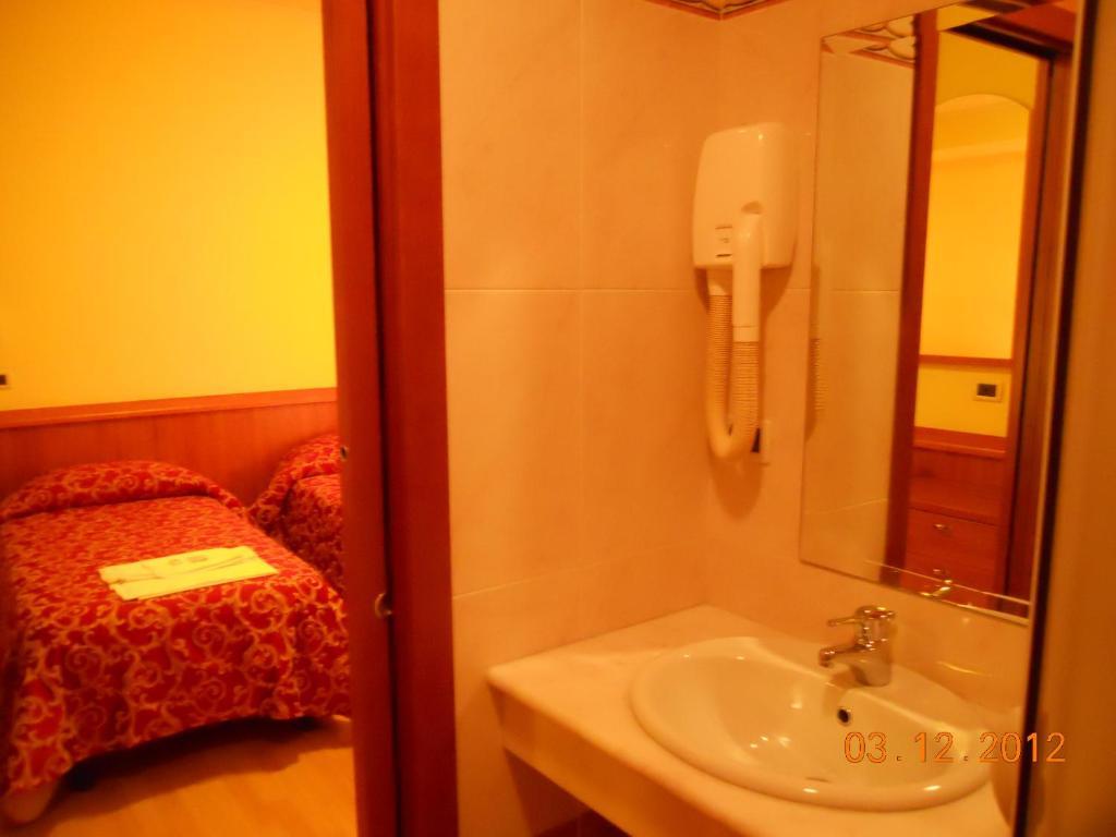 Hotel Val Di Sangro Perano Quarto foto